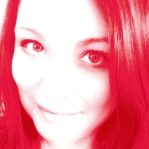 Meet your Posher, Hollie